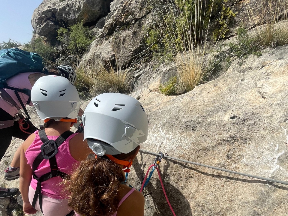 Agarrados a la línea de vida