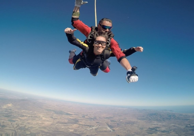 Paracaidista en tandem aerodromo de Totana