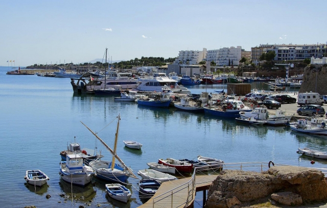 Puerto Ametlla.