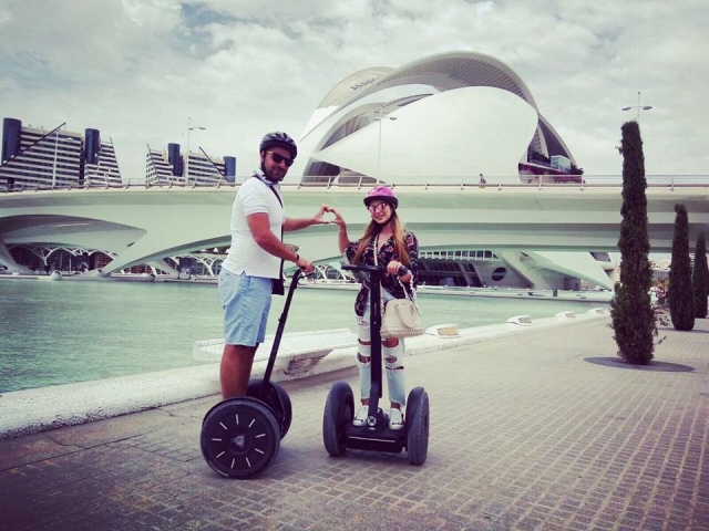  Coppia in segway 