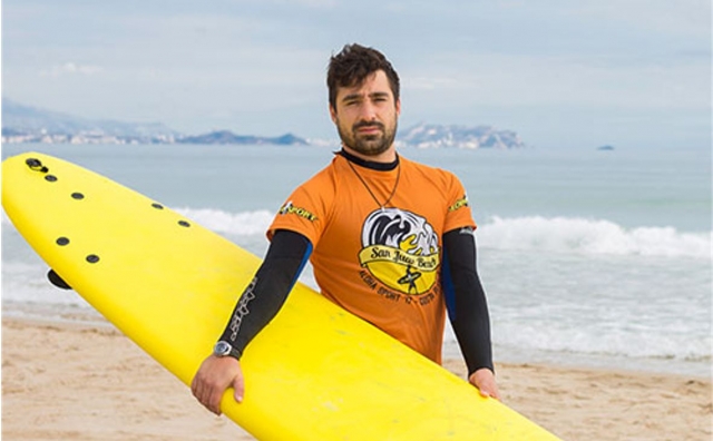  Corso di surf per bambini