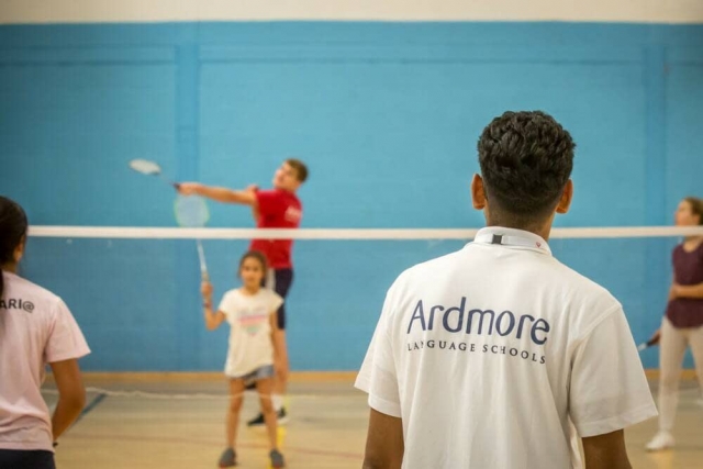  Praticare il badminton