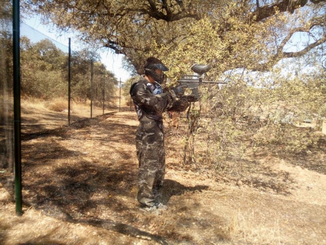  Paintball player preparing 