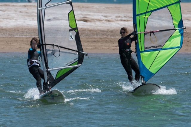 Clase de windsurf en Valencia