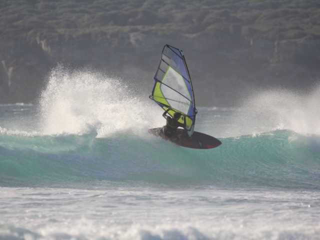  facendo Windsurf nella tariffa 