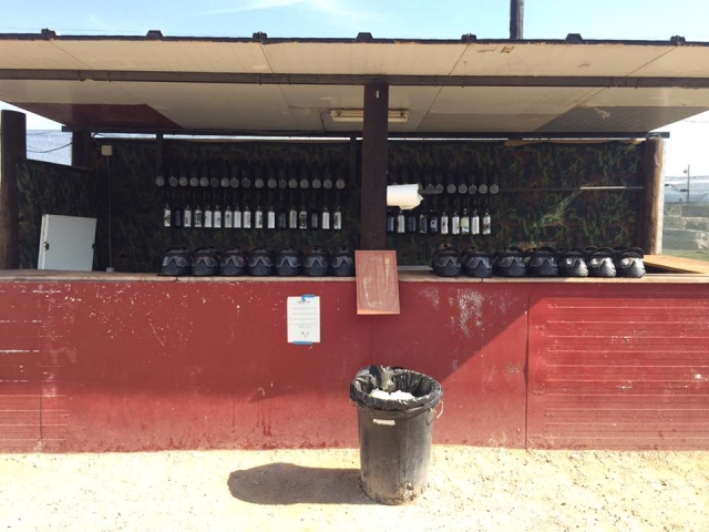  Todo o material preparado para o paintball em Girona