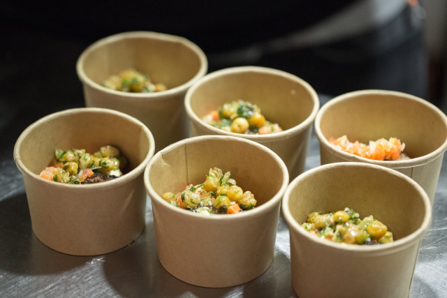  Includes six tapas 