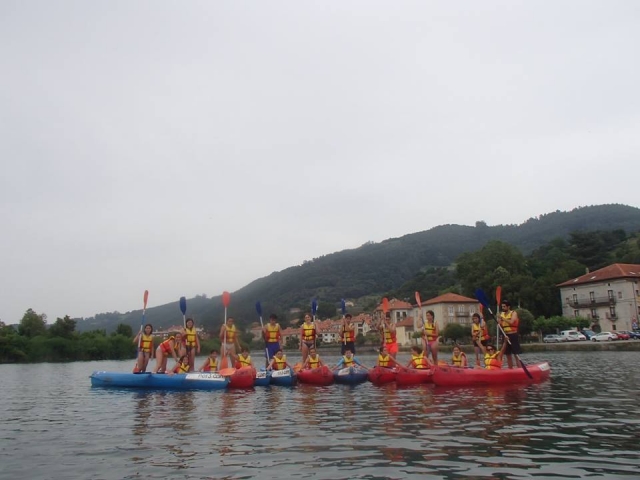 canoa pelos pântanos de Santona 