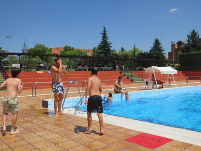  Giornata in piscina 