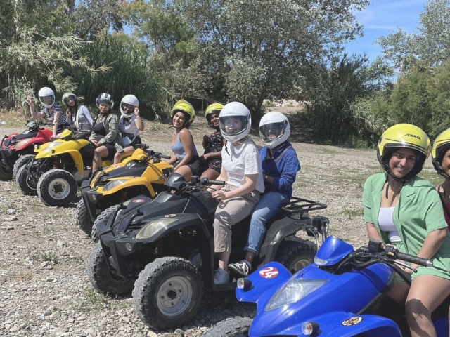 Pilota un quad biplaza por la costa del Sol