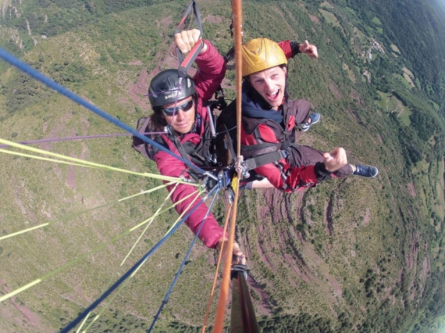 Parapenle tandem en Pirineos