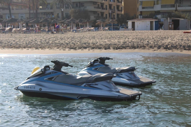 Dirija jet skis 