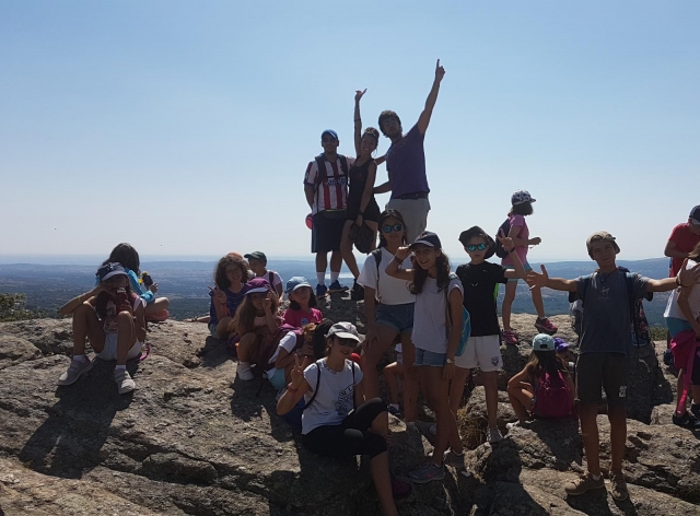 Llegando a la cima de la montaña