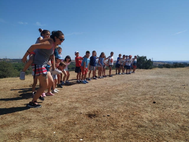 Actividades divertidas en diferentes terrenos