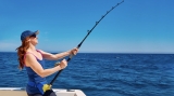 沿着德尼亚海岸钓鱼之旅，4 小时 30 分钟