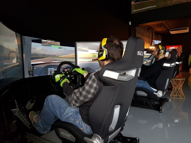  Compétition dans les simulateurs 