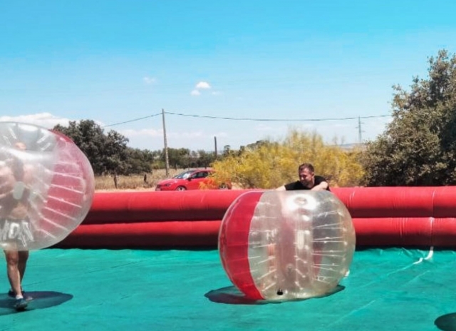  Zorbing in Madrid 