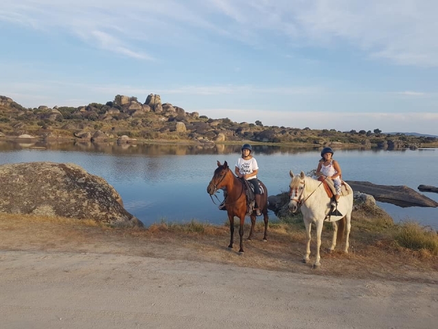 Paseo por charca de los Barruecos