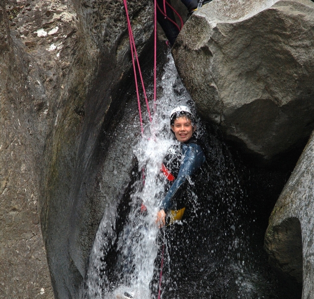  Descente en rappel 