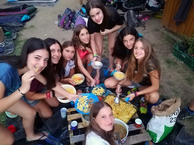  almoçar 