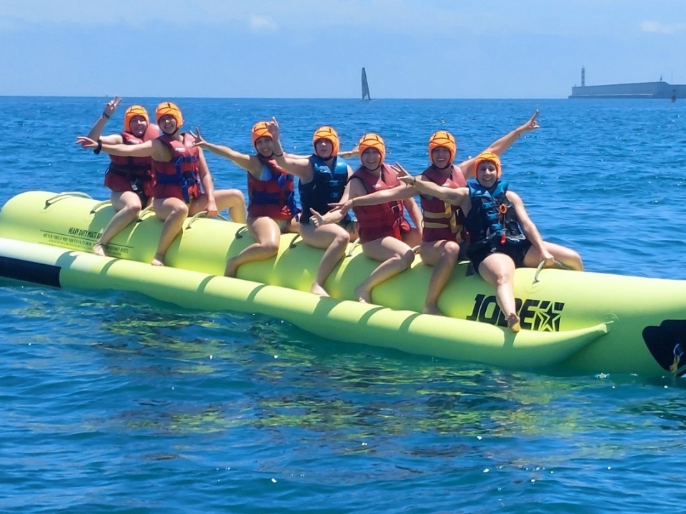 Banana -Bootsspaziergang durch Valencia Banana -Bootsspaziergang durch Valencia