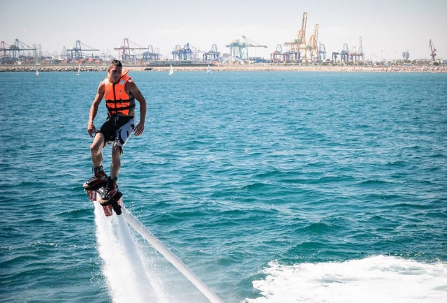  practicing flyboard