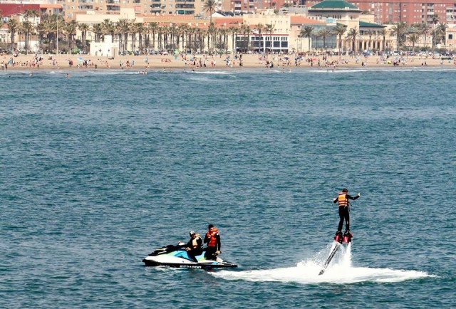  Flyboard session in Malvarrosa 