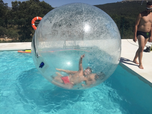 水球