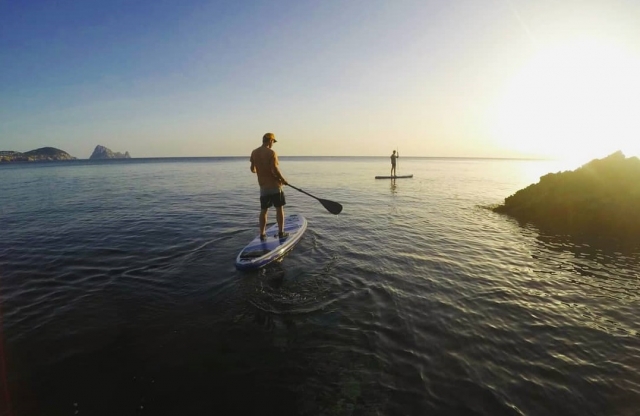  Dia praticando paddle surf 