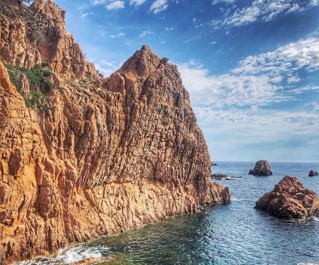 La belleza de la Vía Ferrata de Cala de Morí