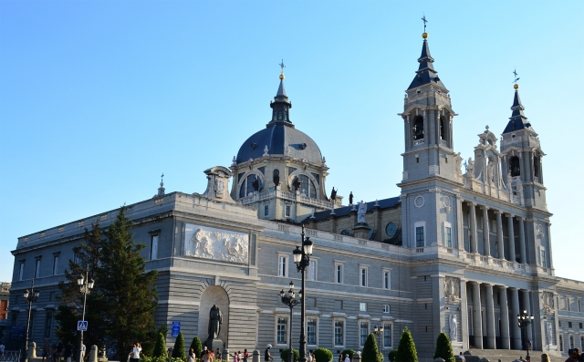  Almudena-Kathedrale