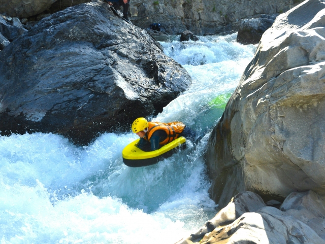 Descenso de hidrospeed en el río Ésera, 2 horas