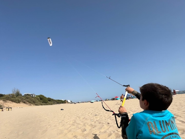  Kitesurf on the beach 