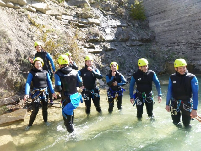  Gruppe im Wasser 