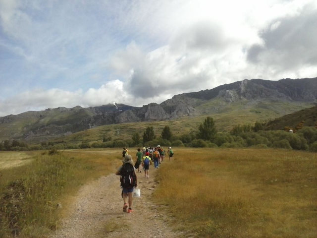  Hiking excursion 