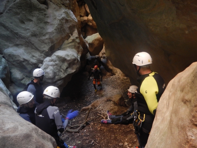  Green Gorge Canyoning Group 