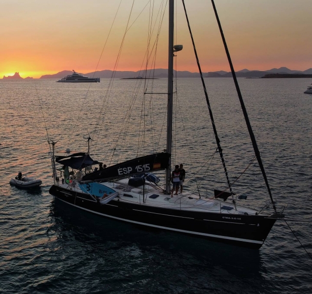 Excursión en velero hacia Formentera