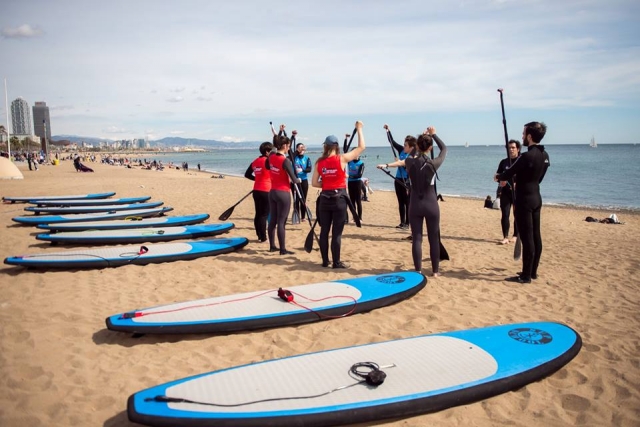  Planches de SUP sur le sable 