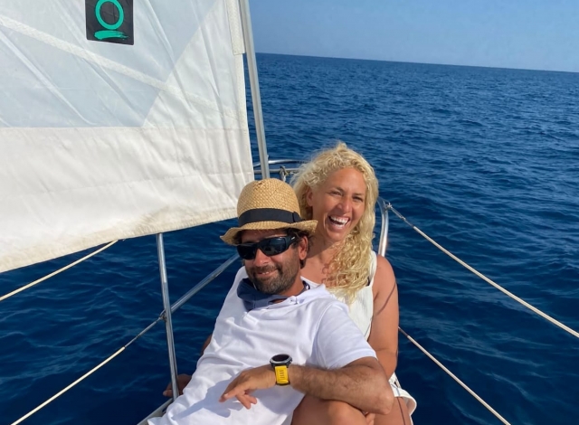 paseo en velero en pareja
