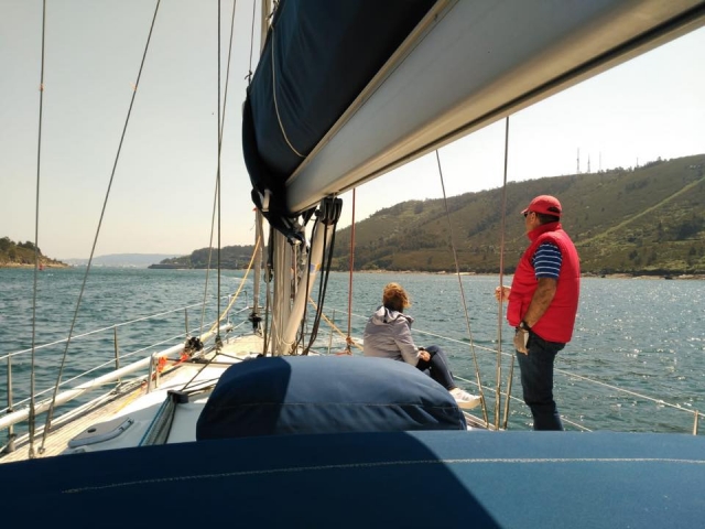  Sailing as a couple on the boat 