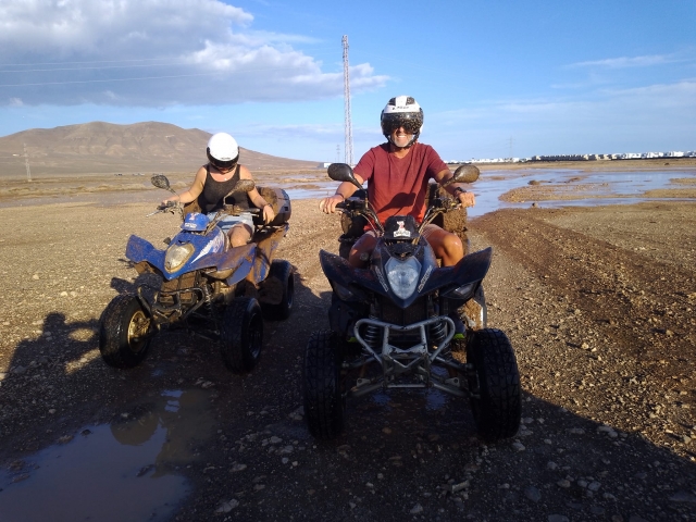 Excursión en quad con amigos