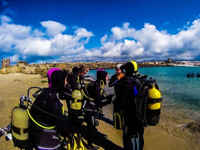 diving equipment 