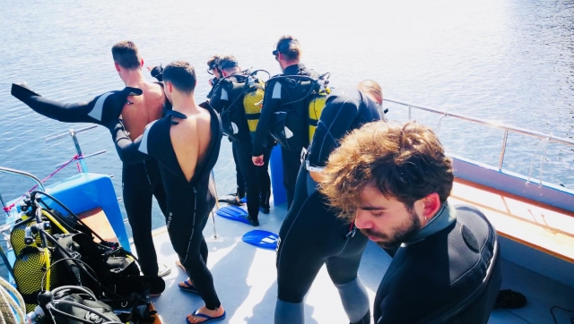  boat dives