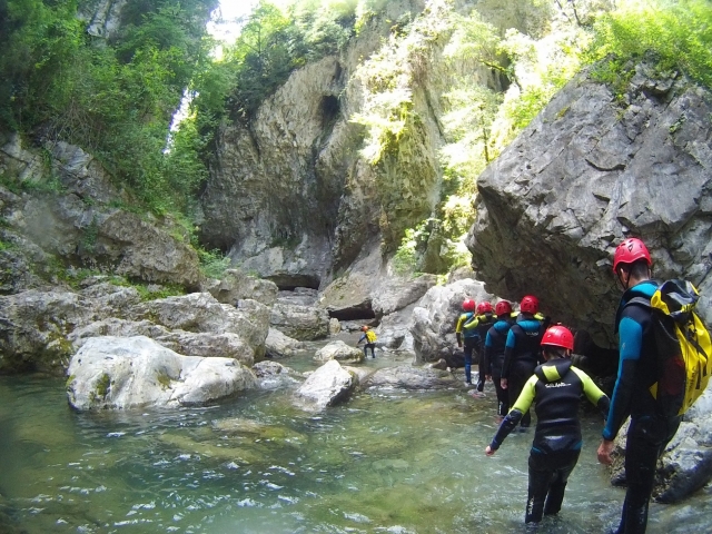 Recorriendo barranco en Huesca