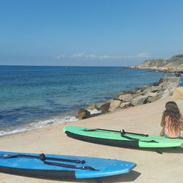 Paddle surf davanti alla Torre de la Peña 