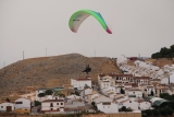 Voo de parapente de dois lugares em Cañete La Real 20min
