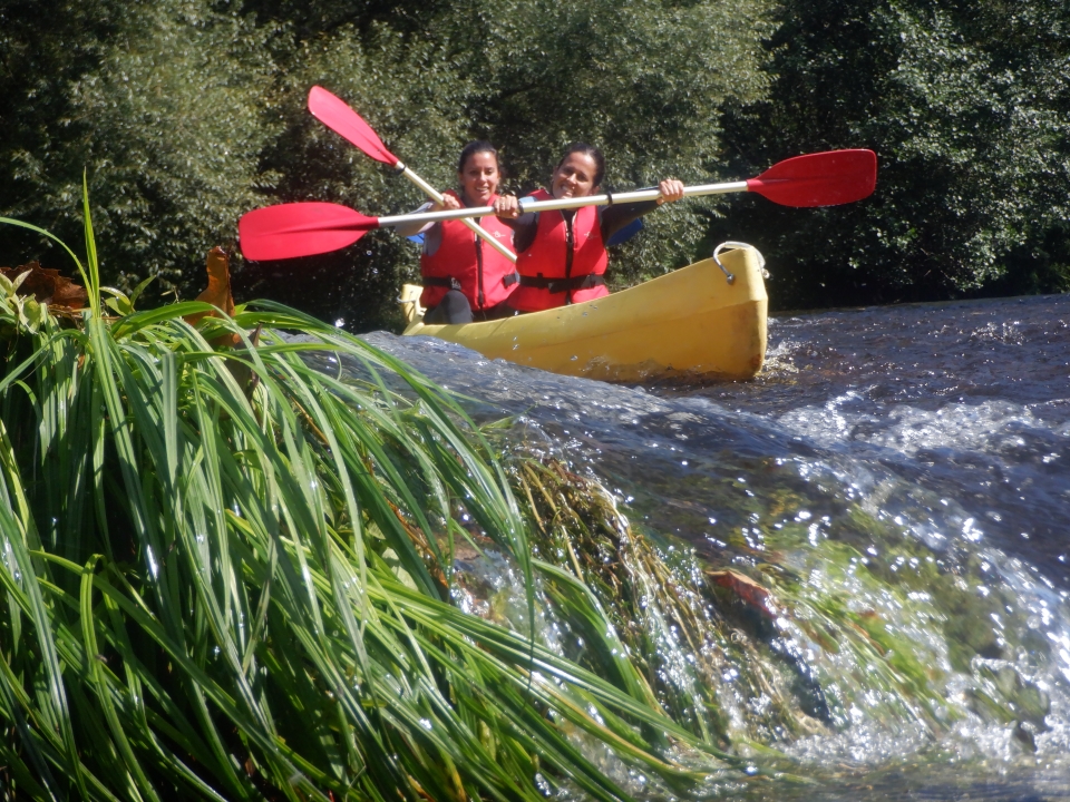  Explore o rio Eo de canoa 