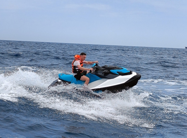  À propos des jet skis nautiques à Tarragone