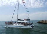 Noleggio catamarano dal porto di Barcellona 2h