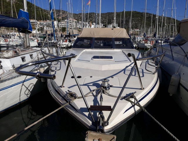  boat from the bow